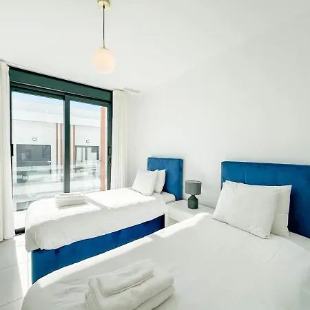 Rooftop Jacuzzi Pools Modern Wifi Townhouse Апартаменты Эстепона
