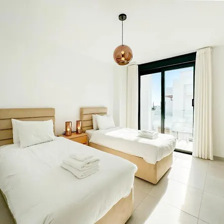 Rooftop Jacuzzi Pools Modern Wifi Townhouse Эстепона