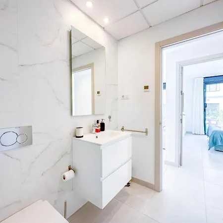 Rooftop Jacuzzi Pools Modern Wifi Townhouse Апартаменты